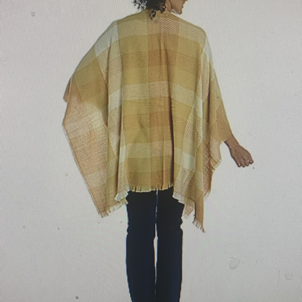 NWT light  weight Ruana wrap cape neutral colors - Picture 3 of 9